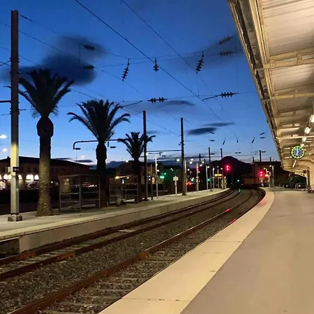 公寓 Presqu'ile De Giens, Joli T2 A 5 Minutes De La A Pieds 耶尔