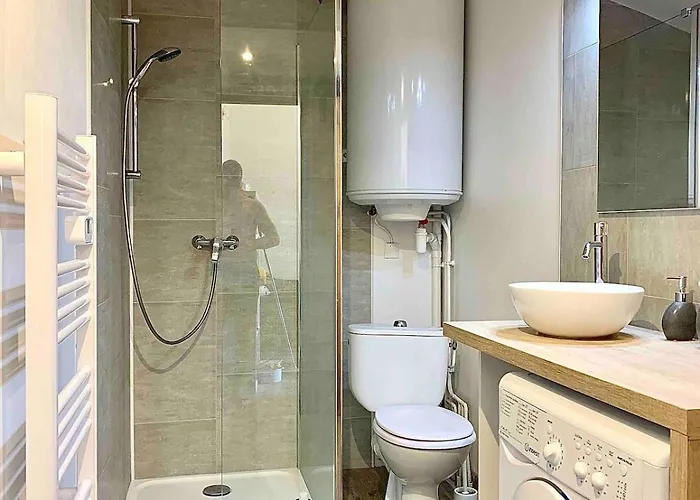 Presqu'ile De Giens, Joli T2 A 5 Minutes De La A Pieds 耶尔