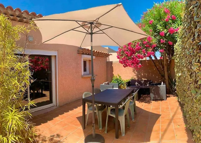 Presqu'ile De Giens, Joli T2 A 5 Minutes De La A Pieds *